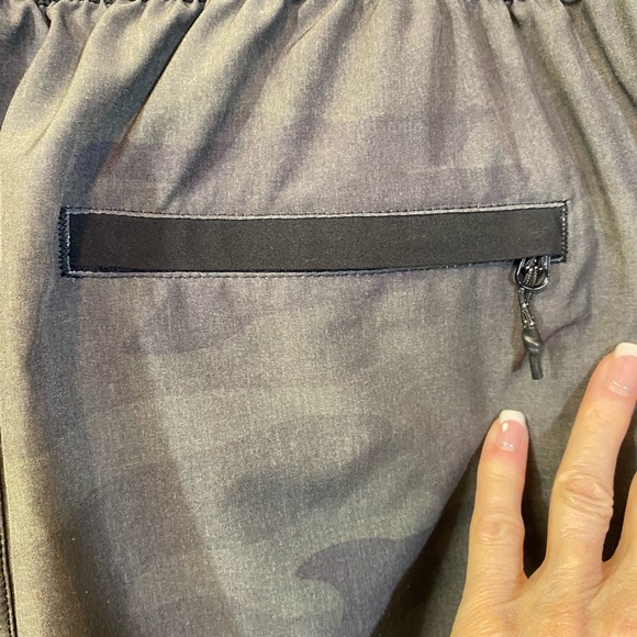 Performance Apparel Mens Olive / Grey Camouflage Shorts w Pockets Size M - Picture 7 of 11